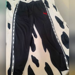 Men's puma joggers
